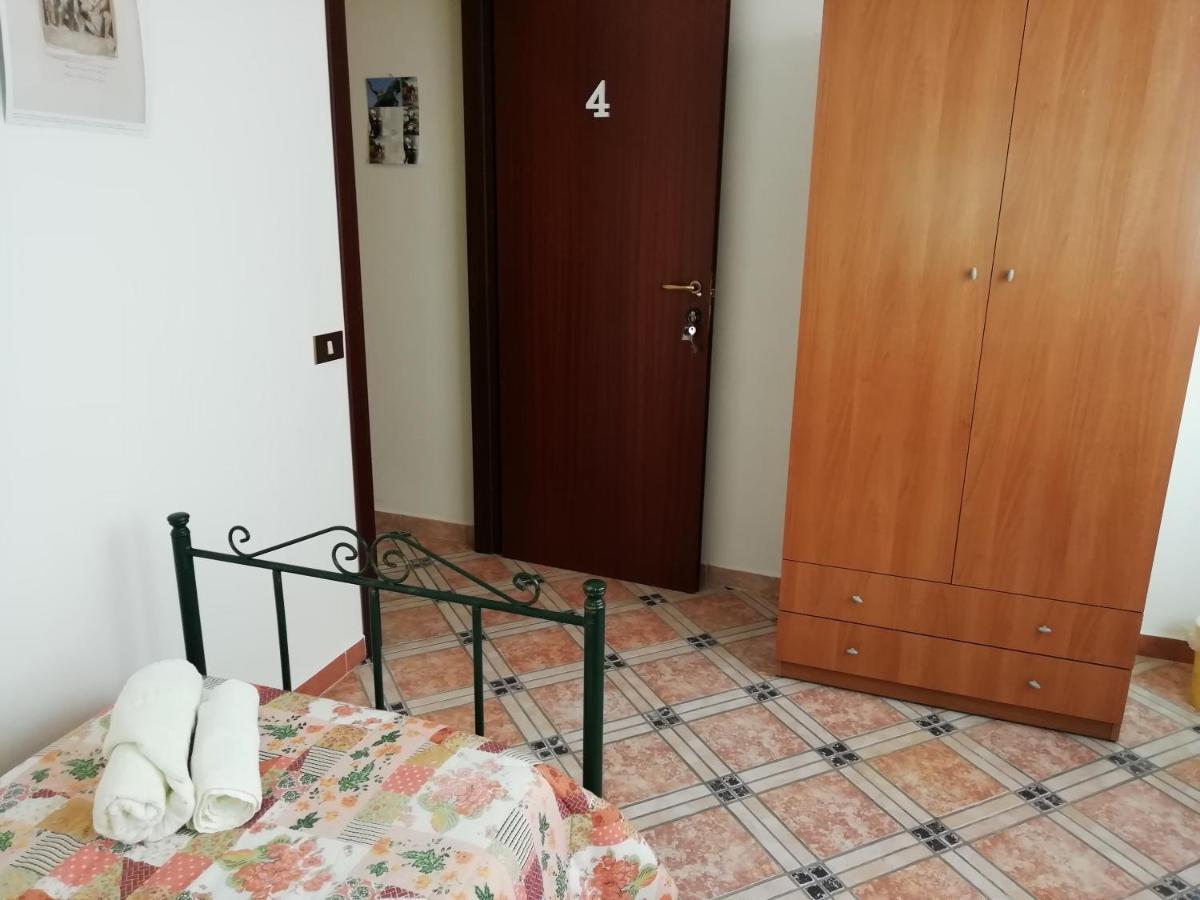 Casa Claudia Hotel Палермо Екстериор снимка