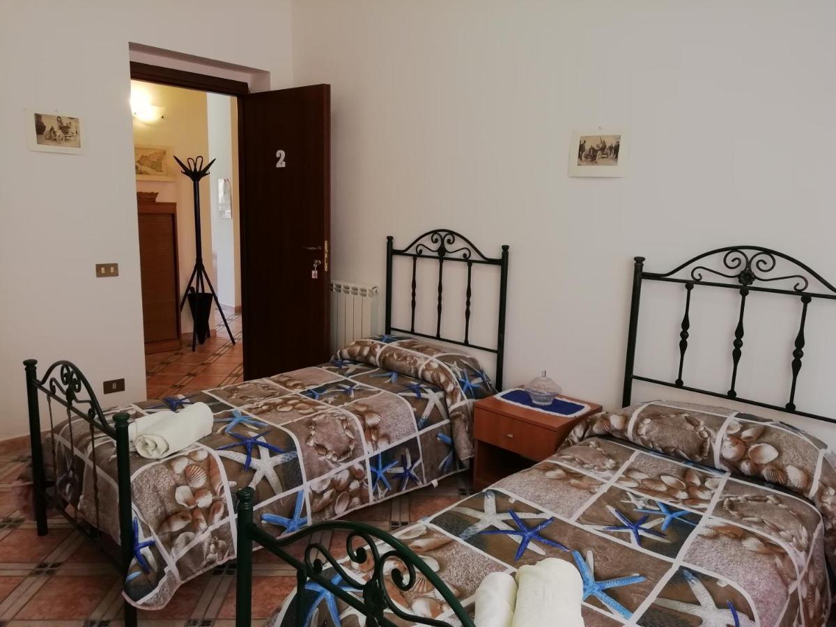 Casa Claudia Hotel Палермо Екстериор снимка