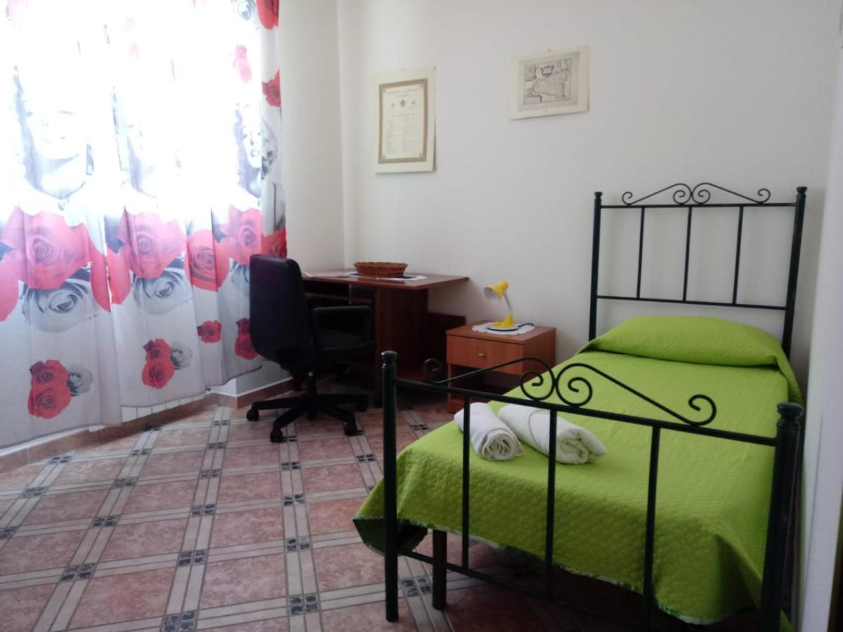 Casa Claudia Hotel Палермо Екстериор снимка