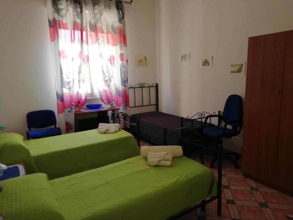 Casa Claudia Hotel Палермо Екстериор снимка