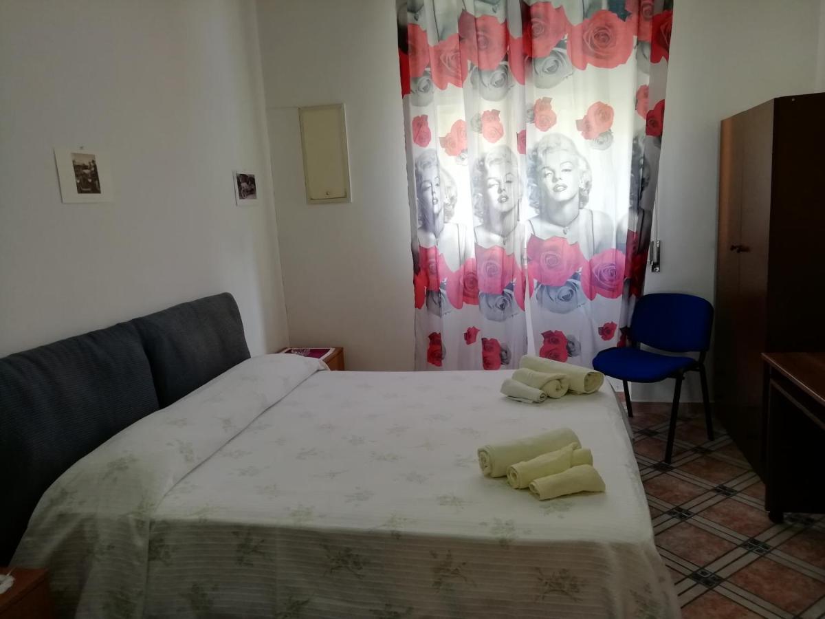 Casa Claudia Hotel Палермо Екстериор снимка