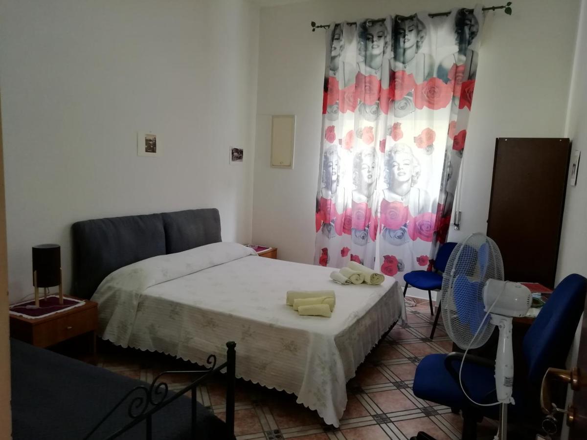 Casa Claudia Hotel Палермо Екстериор снимка