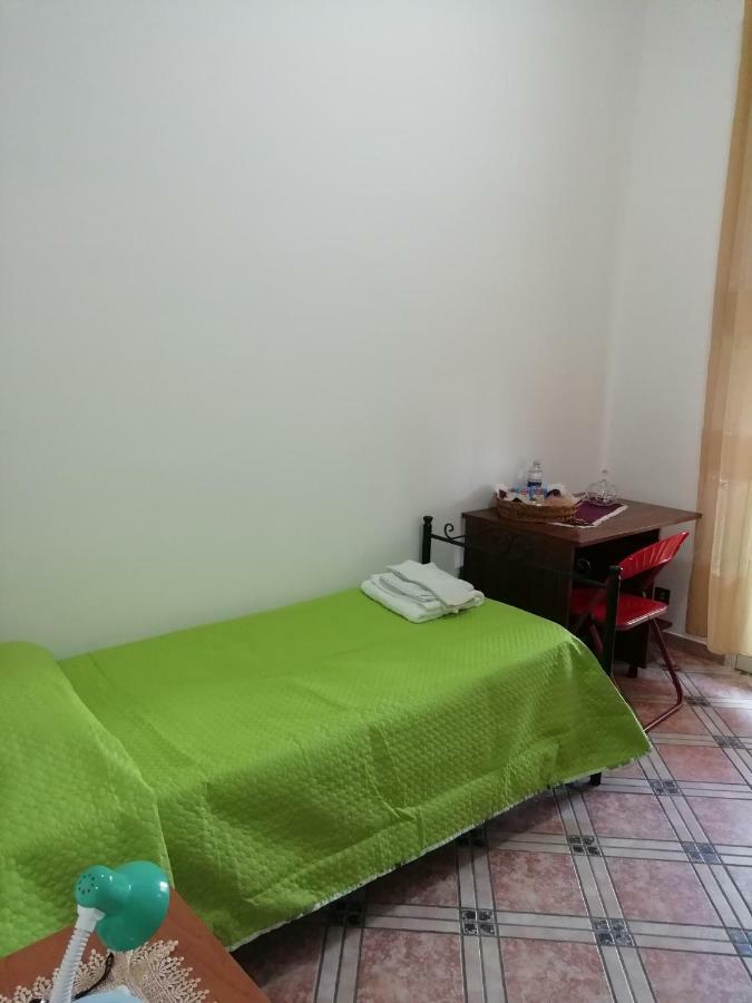 Casa Claudia Hotel Палермо Екстериор снимка
